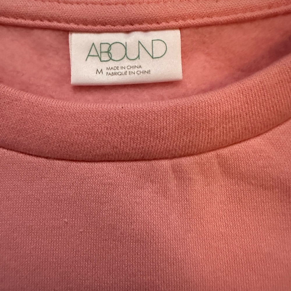 Abound Pink Los Angeles Cropped Crew Neck Size Medium Never Worn Great Condition - Picture 3 of 3